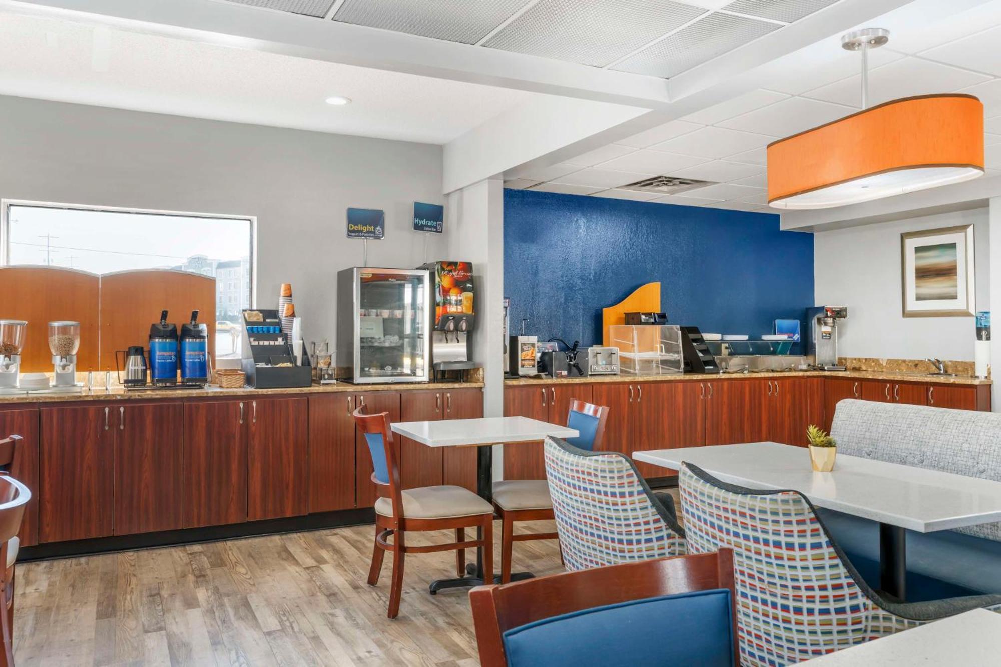 Western Royal Hotel 3*