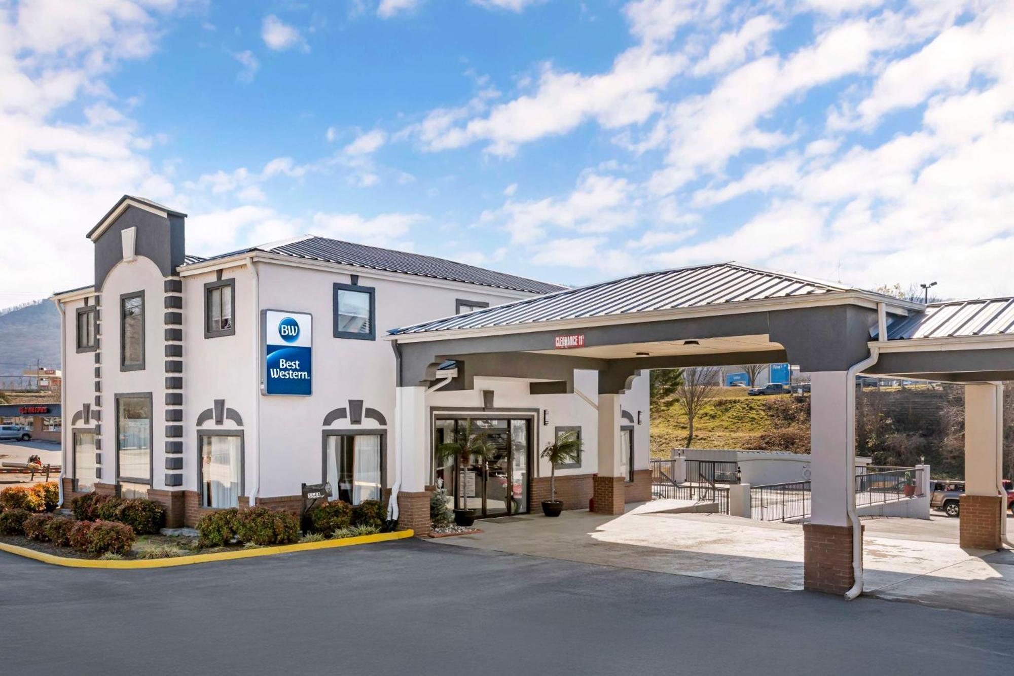 Western Royal Hotel 3*